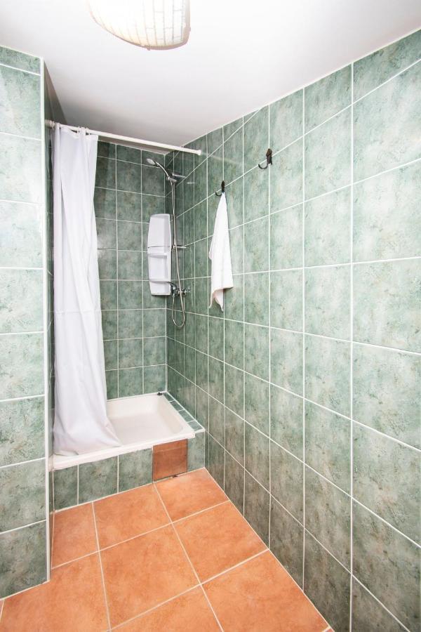 Family Holiday Apartments Lucia Vodice Exteriör bild